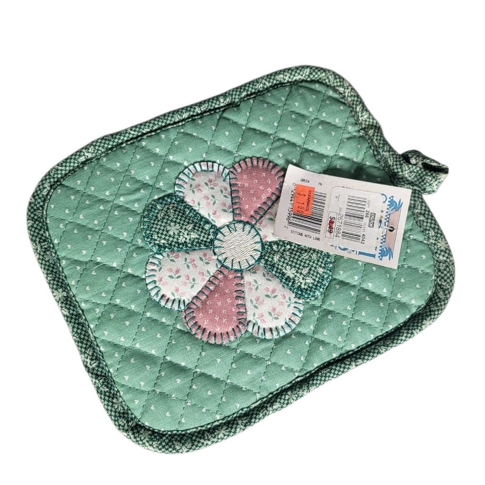 Vintage Quilted Green Pink Floral Rose's White Floral Pot White Hearts